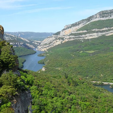 No es un fiordo, es el Ebro: el espectacular cañón que separa Burgos y Álava 