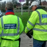 Jubilados con pistolas radar, la medida de la policía de Reino Unido para cazar excesos de velocidad