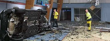 Un futbolista se come una rotonda a 200 km/h, su Mercedes sale volando y termina dentro de un gimnasio