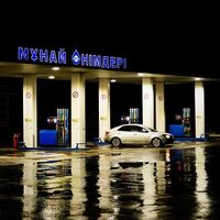 Ya hemos alcanzado el peak oil: el petróleo llega a su punto de no retorno y empieza la era dorada de los coches eléctricos