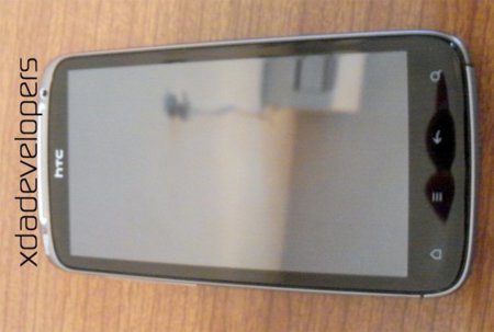 HTC Pyramid se deja ver en nuevas imágenes