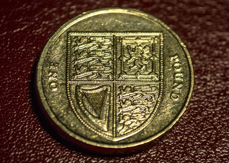 Así está cayendo la libra desde el Brexit