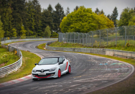 ¿Son creíbles los tiempos en Nürburgring Nordschleife? Quizá no tanto como podrías pensar