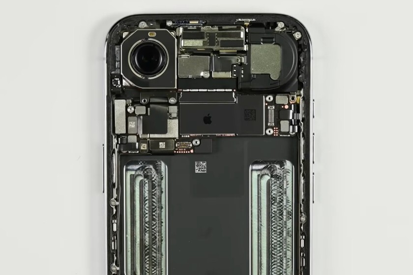 Apple tuvo que sacrificar una cámara para crear el iPhone más fino de la historia. Un nuevo Face ID "invisible" promete traerla de vuelta