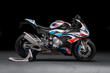 La BMW M 1000 RR con 212 CV de pura brutalidad M y herencia de Superbikes cuesta 37.780 euros