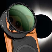 Fotografiar el eclipse de Sol sin que se rompa el iPhone: los mejores filtros para proteger la cámara 