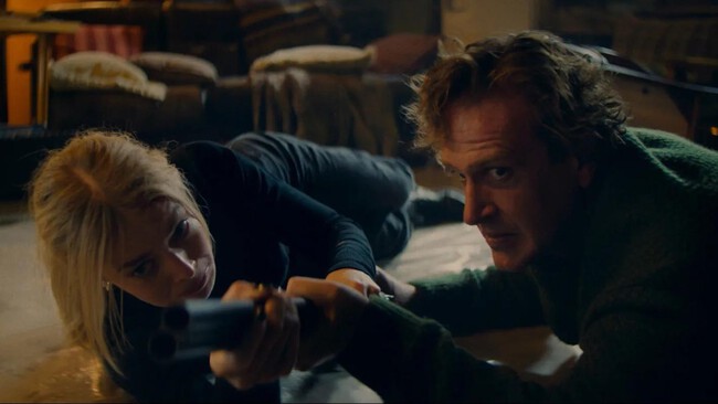 Por Encima De Tu Cadaver 2026 Jason Segel Samara Weaving