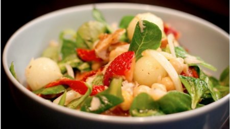 En verano, incorpora pasta y legumbres a tus ensaladas
