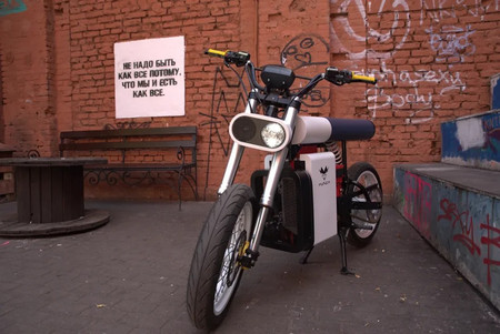 Punch Moto Electrica Bielorusa