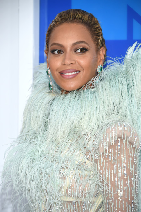 Y los modelitos que menos nos convencieron de los MTV VMAs fueron...