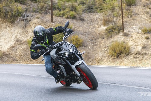 Probamos la Yamaha MT-09: una moto desnuda con 115 CV de emociones a la japonesa