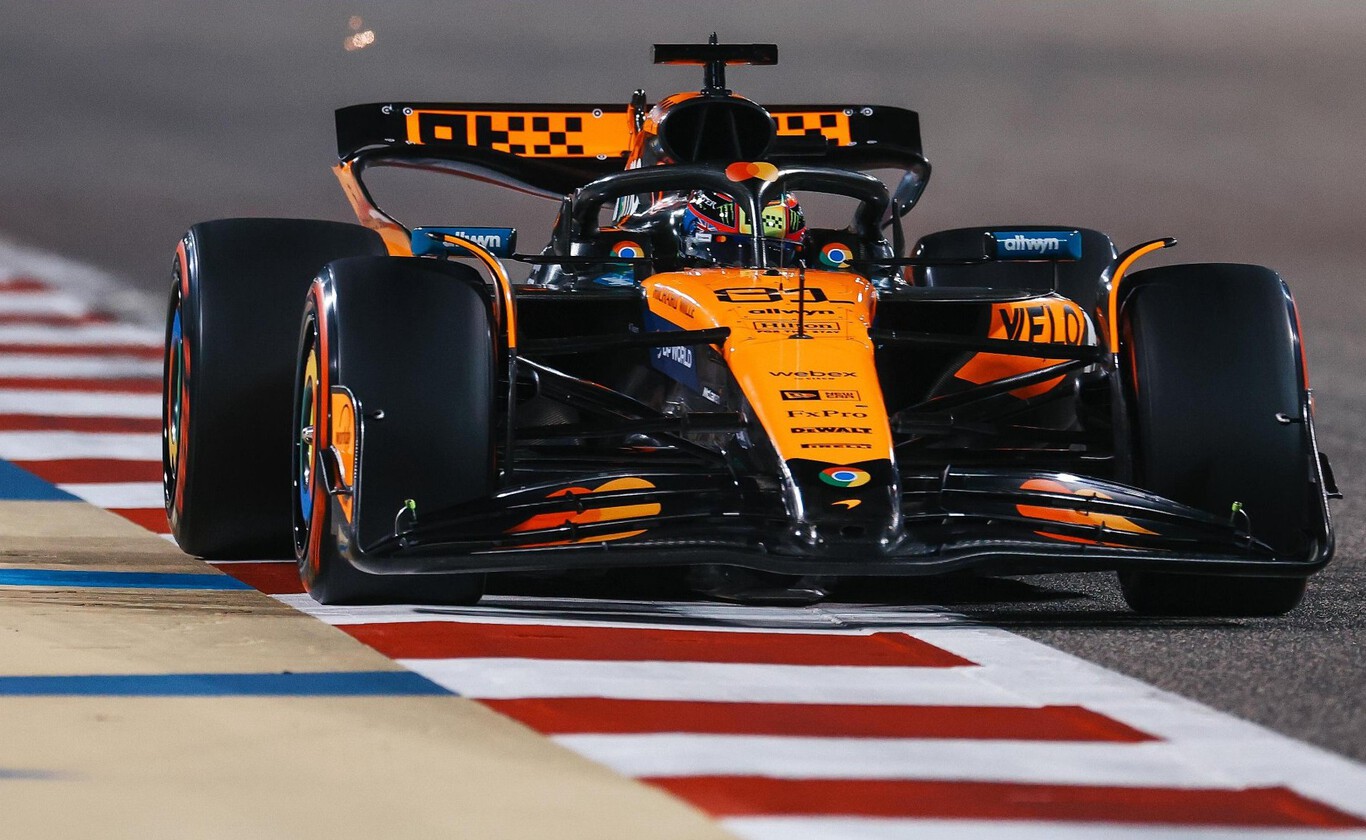 Oscar Piastri arrasa en Baréin y un accidente frustra la mejor carrera de Carlos Sainz con Williams