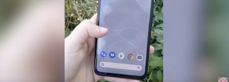 El Google Pixel 4a se filtra por completo en vídeo dejando ver su diseño y especificaciones