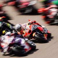 Lo que puede aprender Marc Márquez de Fernando Alonso, o qué hacer cuando Honda entra en erupción 