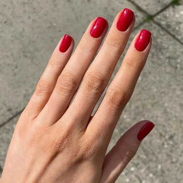 Uñas rojas elegantes: ocho diseños para triunfar en cualquier ocasión y lucir manos impecables