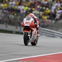 Takaaki Nakagami celebra a lo grande su salto a MotoGP consiguiendo la victoria de Moto2 en Silverstone