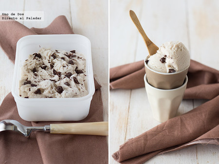 Helado de plátano con trocitos de chocolate. Receta