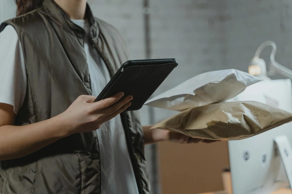 Hay vendedores enviando paquetes de Amazon o Temu a gente que no ha comprado nada. Es una estafa más peligrosa de lo que parece