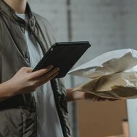 Hay vendedores enviando paquetes de Amazon o Temu a gente que no ha comprado nada. Es una estafa más peligrosa de lo que parece