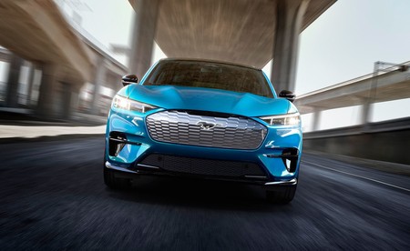 Ford Mustang Mach E Frontal