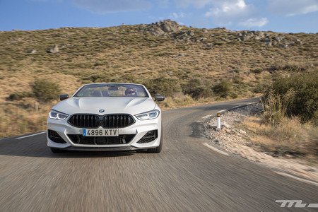 BMW M850i Cabrio frontal