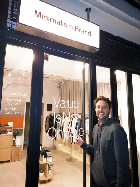Minimalism Brand