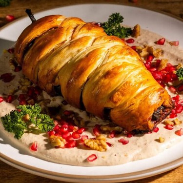 Miga Café sorprende en la Juárez: croissant Dubái, chile en nogada hojaldrado y más