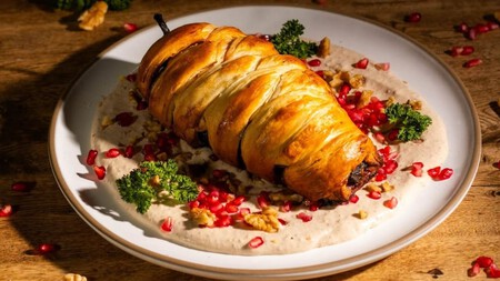 Miga Café sorprende en la Juárez: croissant Dubái, chile en nogada hojaldrado y más
