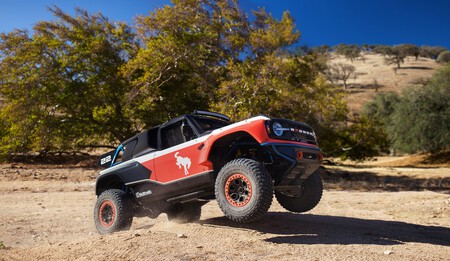 ¡Salvaje! El Ford Bronco DR llega con el motor V8 del Mustang, más de 400 CV y a precio de Audi R8