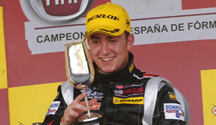 Víctor García se estrena con el equipo Fortec Motorsport de la F3 inglesa