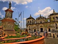 León y Granada, ciudades turísticas de Nicaragua