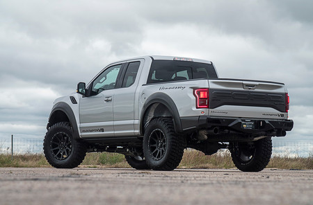 Hennessey Velociraptor V8 2018 