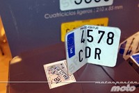 ¿Matrículas de chapa o matrículas de plástico?