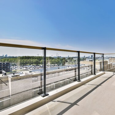 JYSK tiene el conjunto de diseño ideal para balcones y terrazas pequeños: cuesta 85 euros  