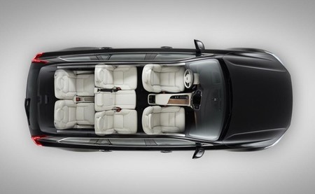 Volvo se apunta a vender los coches por internet y a prescindir de algunos salones del automóvil