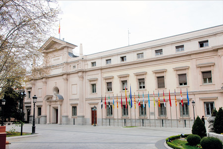 Desgravarse un 30% de los suministros si trabajas en casa una utopía, no prospera la moción para cambiarlo
