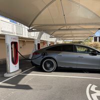 Tesla ha conseguido replicar a Apple con sus cargadores: un ecosistema propio, simplicidad y fiabilidad. Y ahora recogen sus frutos