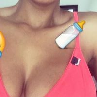 Una madre comparte en una graciosa imagen uno de los problemas comunes de la lactancia