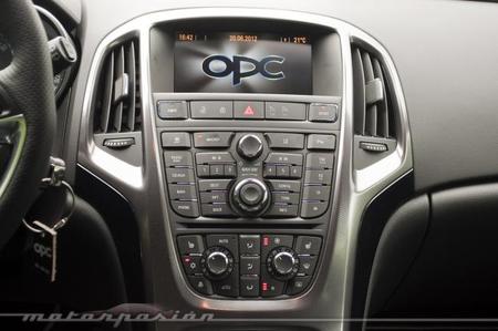 Opel Astra OPC, presentación y prueba en Pferdsfeld