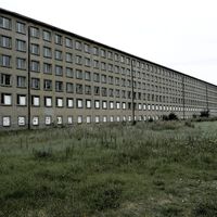 Hace 90 años los nazis levantaron un "megahotel" de 4,5 km para 20.000 huéspedes. Acabó convertido en una ruina sin un solo turista