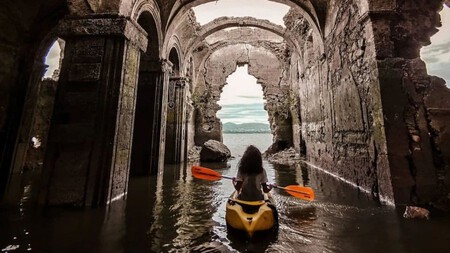 Presa de la Purísima: el destino de México que debes visitar al menos una vez en la vida para hacer kayak en una iglesia sumergida