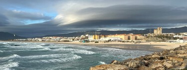 Tarifa tiene más de 40.000 toneladas de algas y no sabe qué hacer con ellas. Así que va a intentar monetizarlas