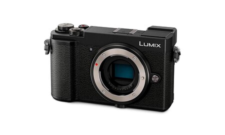 Chollo fotográgico: rozando su precio mínimo, Amazon nos deja ahora una sin espejo como la Panasonic Lumix DC-GX9 casi 210 euros más barata