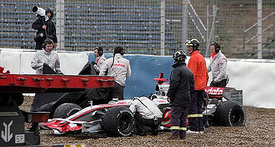 La lluvia y Hamilton, protagonistas en Jerez