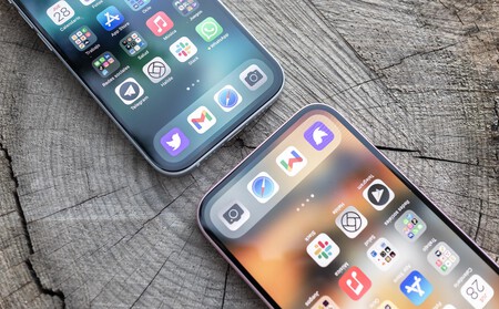 iPhone 15 (arriba) y iPhone 15 Plus (abajo)