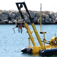 El fondo marino de España está lleno de basura. Un robot aspirador tiene la misión de limpiarlo