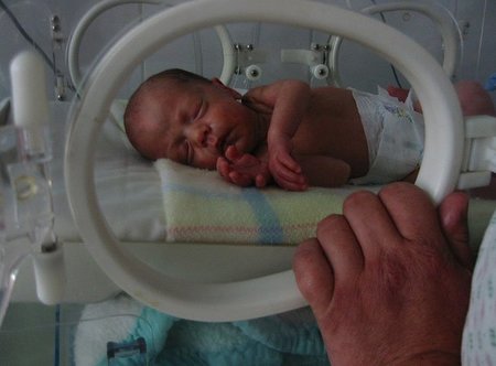 Diez consejos para padres de recién nacidos prematuros