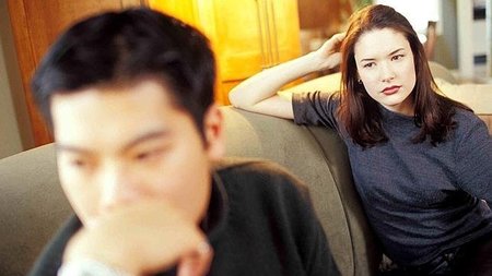 Los hombres tienen opiniones más categóricas que las mujeres