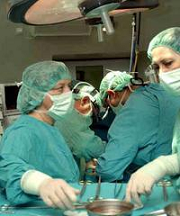 Exitoso trasplante multiple de seis órganos en una niña de año y medio