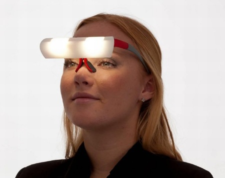 Seqinetic, las gafas con LEDs que buscan levantarnos de la cama con buen ánimo